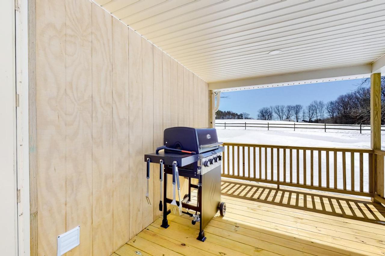 Finger Lakes Stunner Villa Dundee ภายนอก รูปภาพ